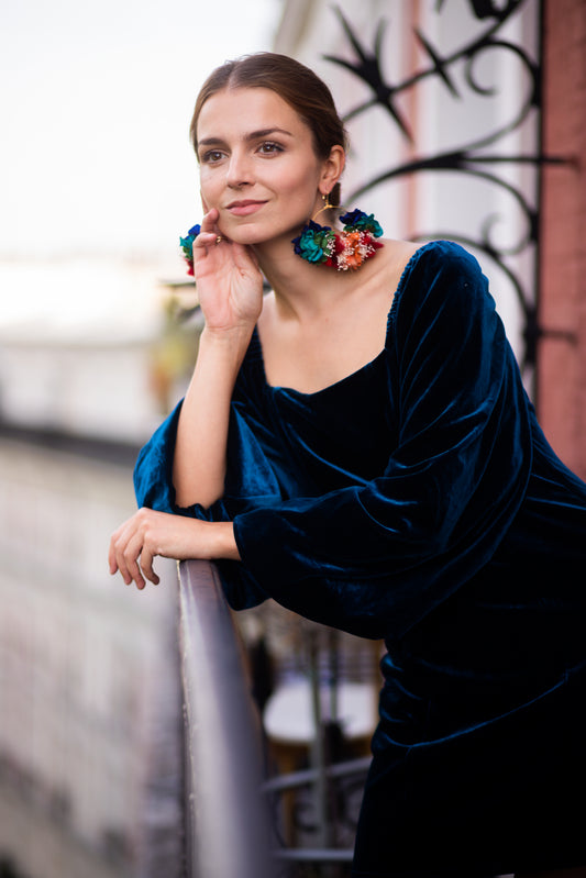 Boucles d’oreilles colorées en fleurs stabilisées ,personnalisables pour oreilles percées ou à clips.