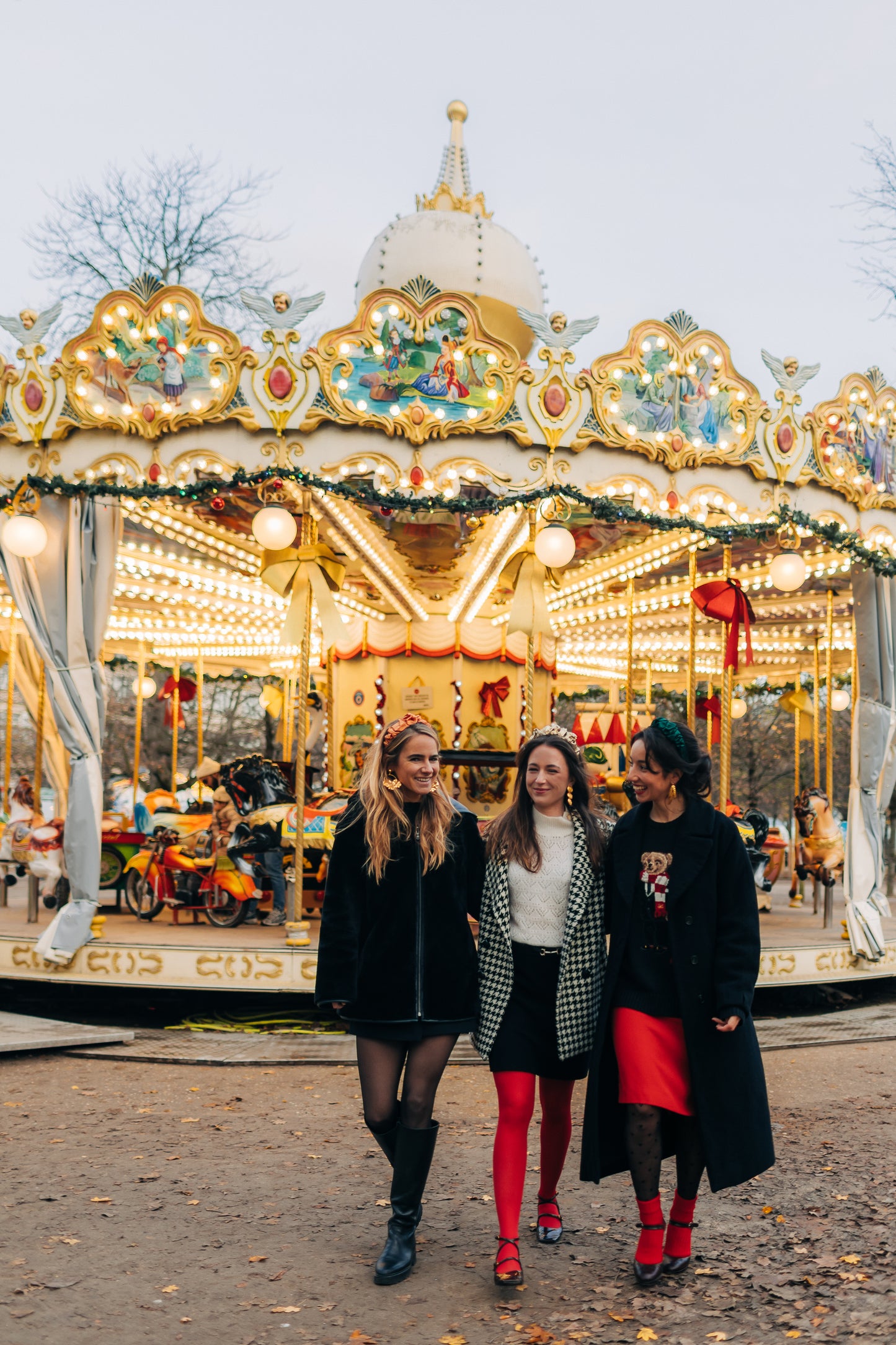 Boucles d'oreilles en plaqué Or motif fleurs de géranium pour oreilles percées ou clips