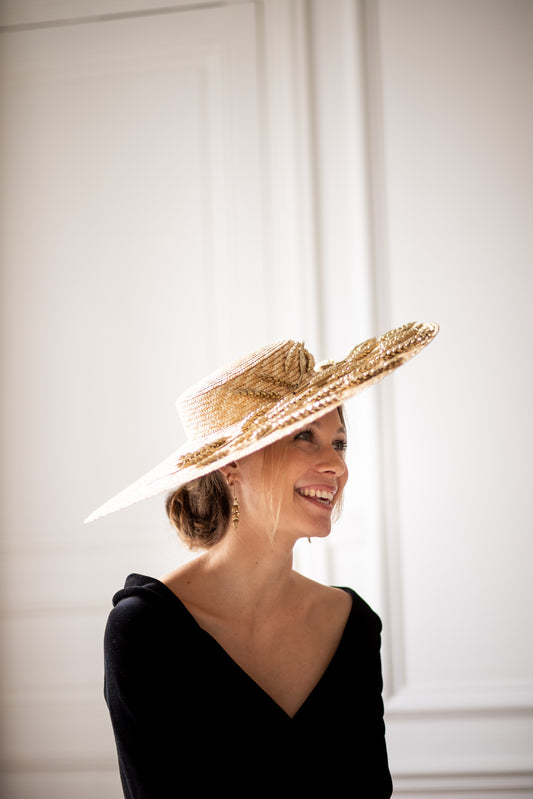 Capeline en paille décorée de blés dorés