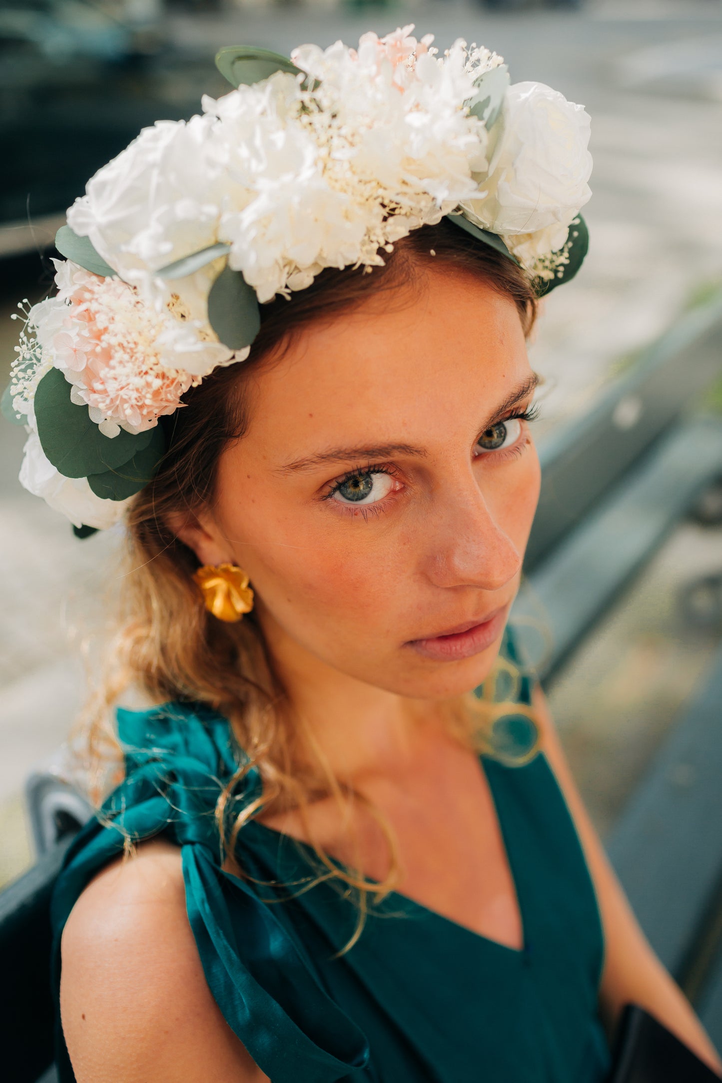 Couronne de fleurs stabilisées