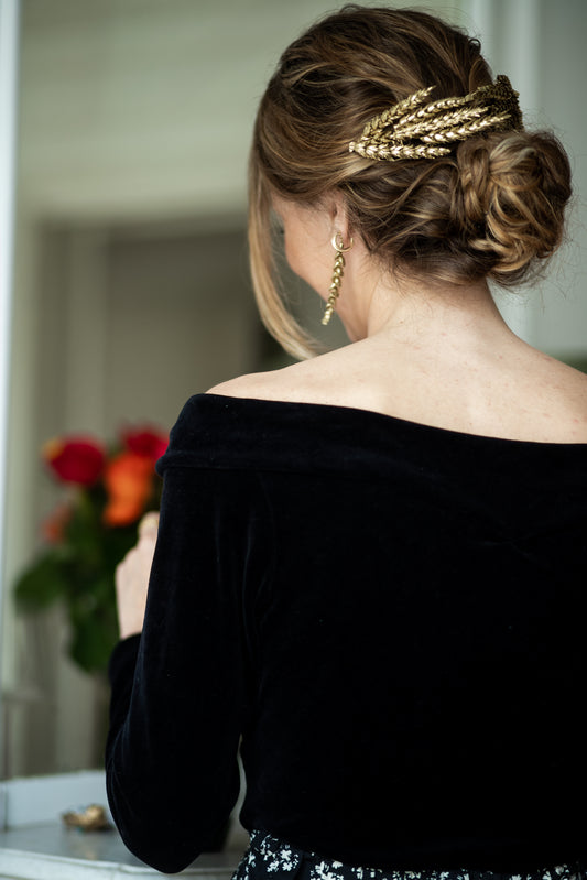 peigne composé d'épis de blé dorés