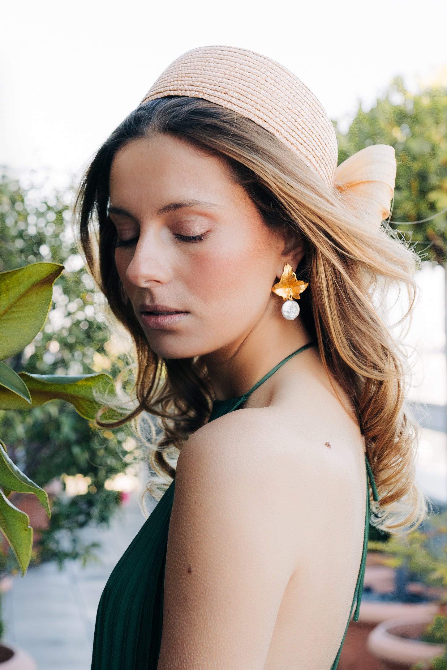 Bibi en paille beige ou bleu invitées