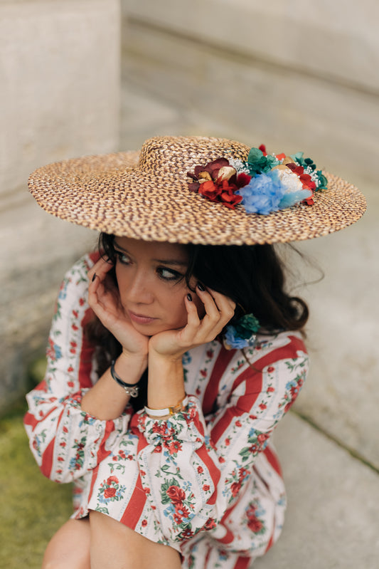 Capeline Sarah Bernhardt - décor au-dessus