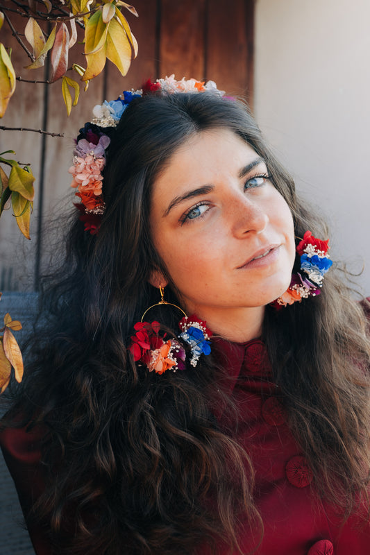 Petit serre tête Matisse décoré de fleurs stabilisées invitées