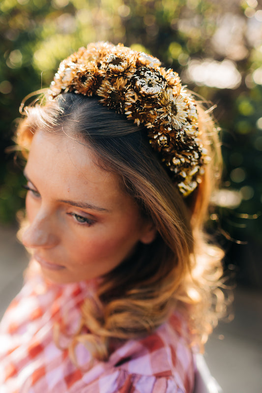Serre tête de fleurs dorée