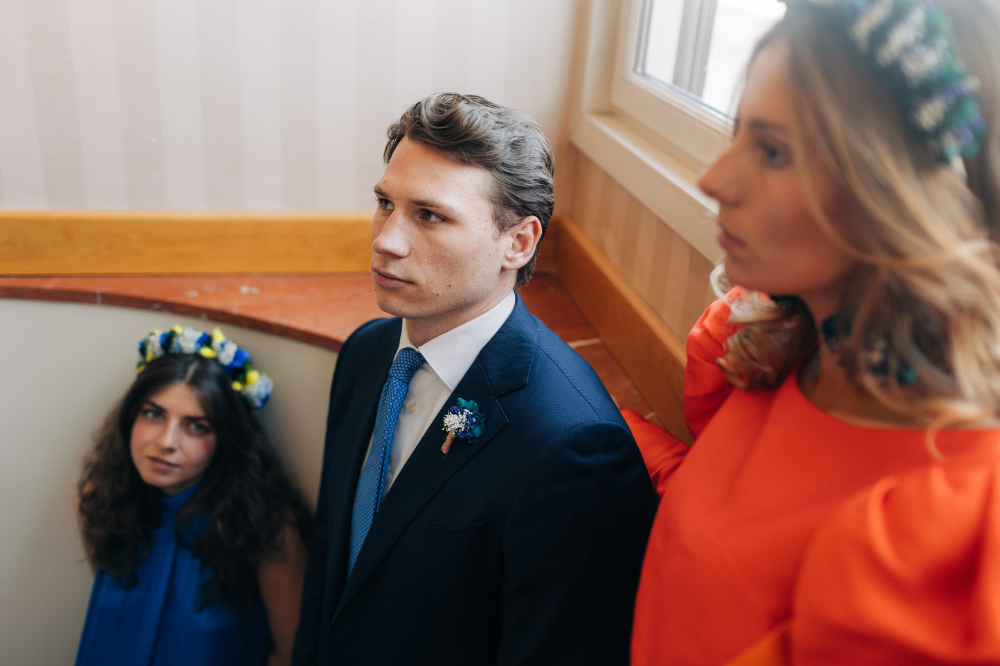 Boutonnière en fleurs stabilisées pour témoins ou marié
